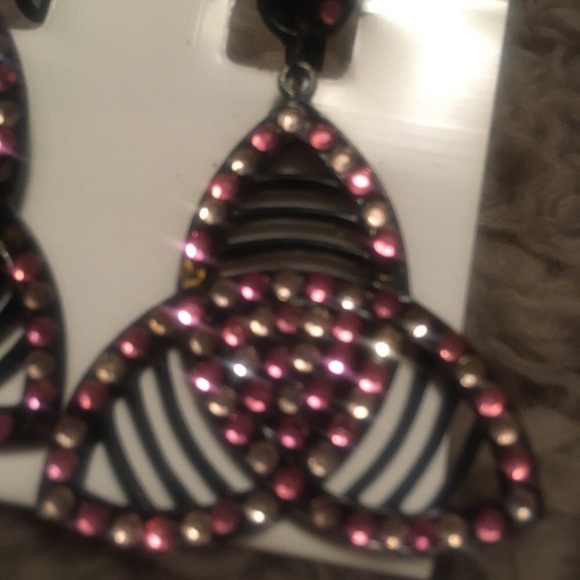 Vintage clip on earrings from the 1960s - Picture 9 of 12